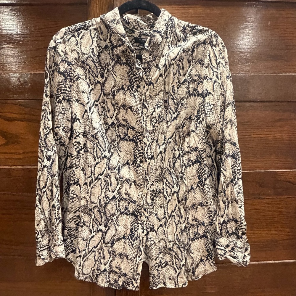 Talbots woman 16W rayon Snake Print long sleeve Blouse top button up shirt